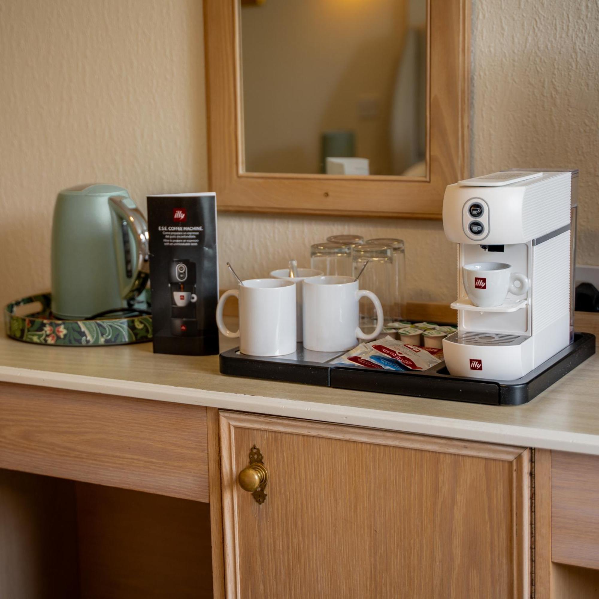 The Mayfair Hotel Bournemouth Dış mekan fotoğraf